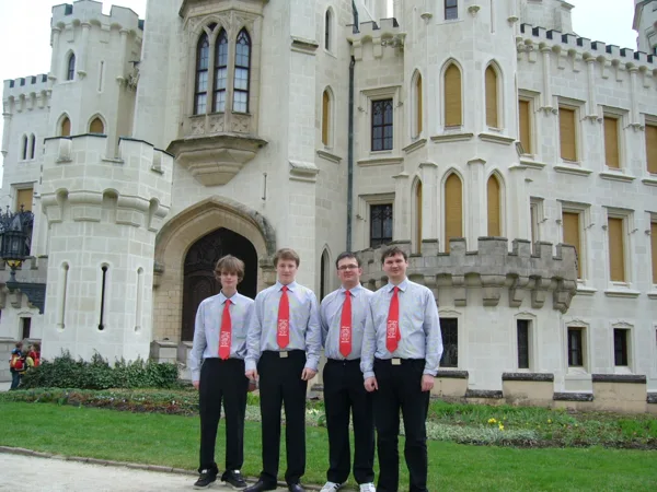 6.4.2011 / Vernisáž Když je tma, AJG Hluboká nad Vltavou